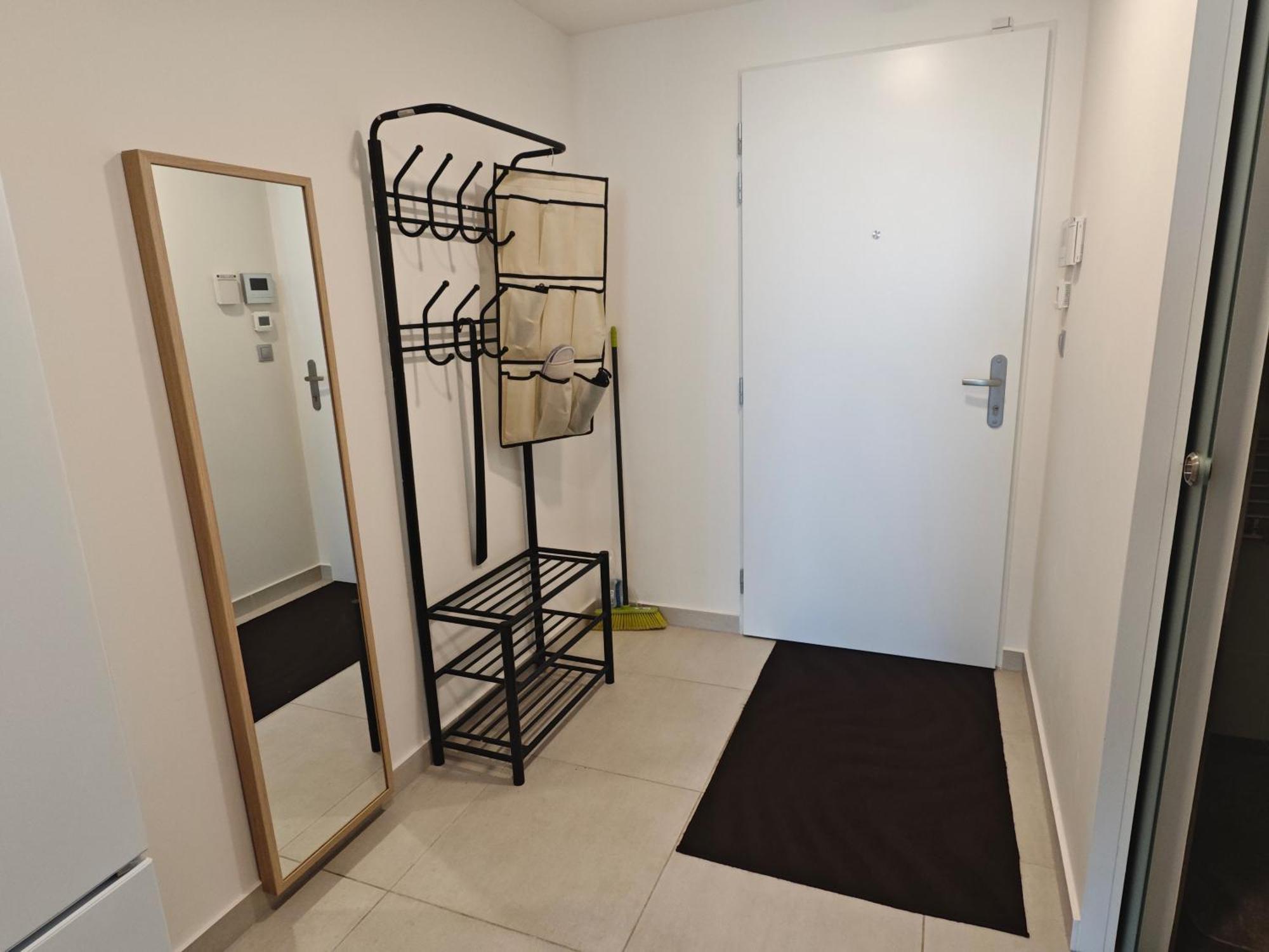 Comfort Flat With Great Location Прага Экстерьер фото