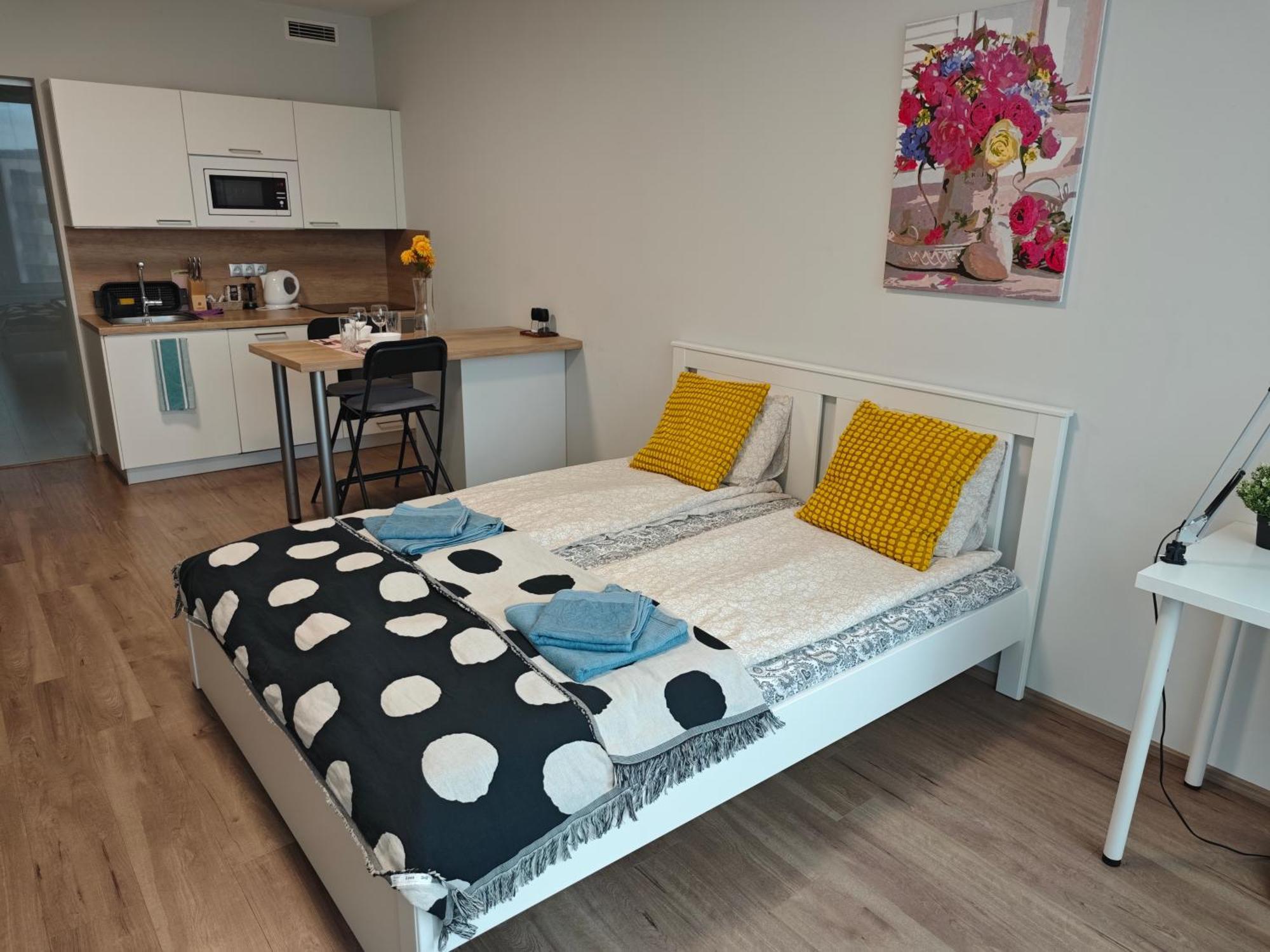Comfort Flat With Great Location Прага Экстерьер фото